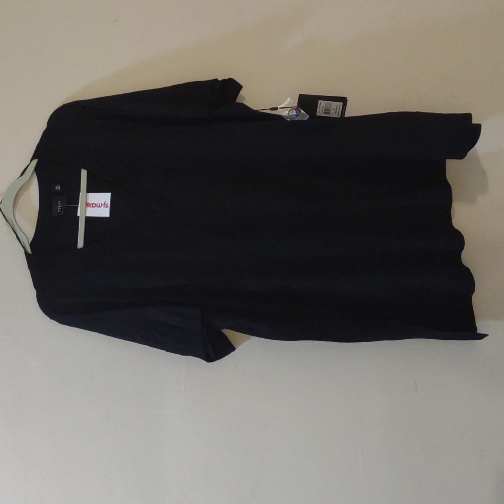Cyrus long length short sleeve v-neck top